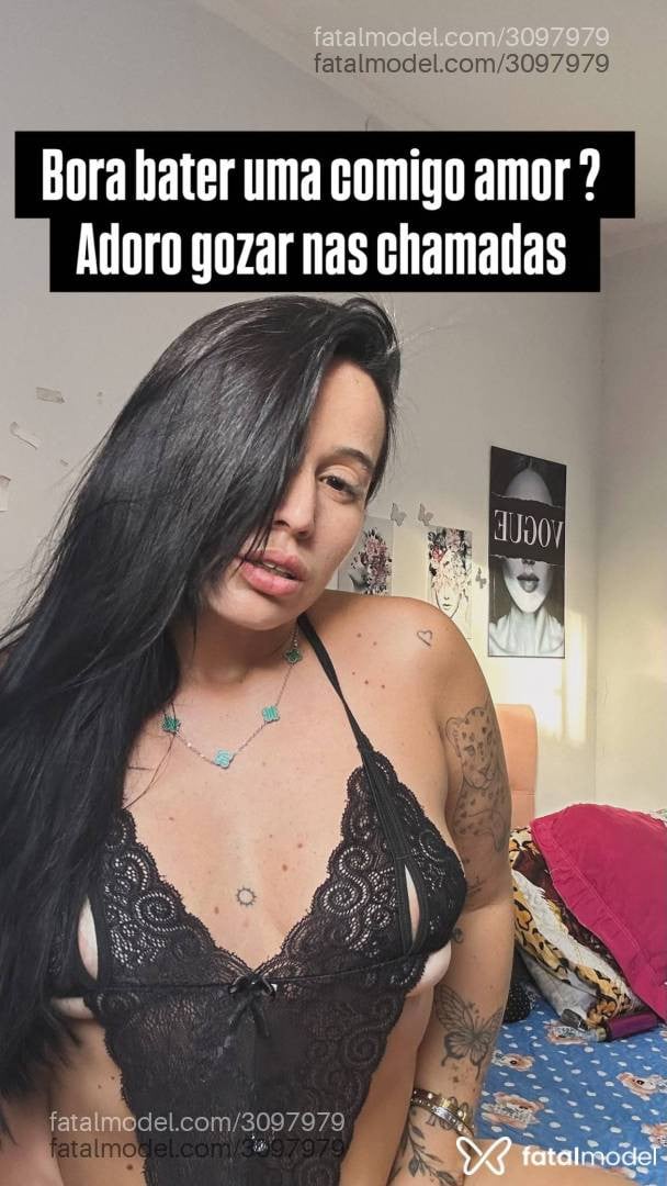 Acompanhante mulher com cabelo castanho de olhos castanhos - Morena