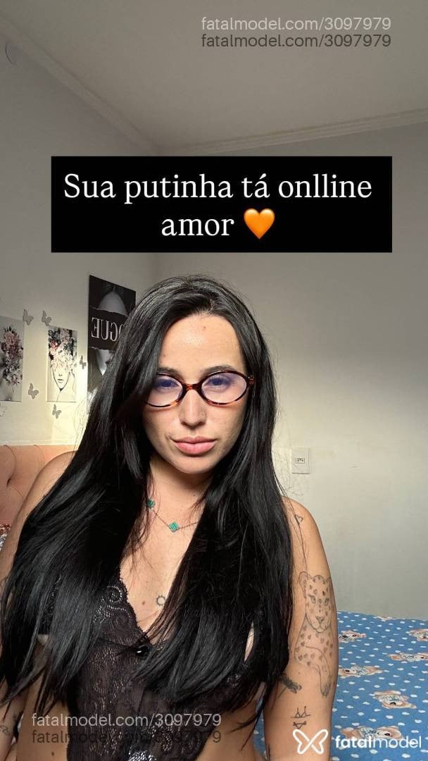 Acompanhante mulher com cabelo castanho de olhos castanhos - Morena