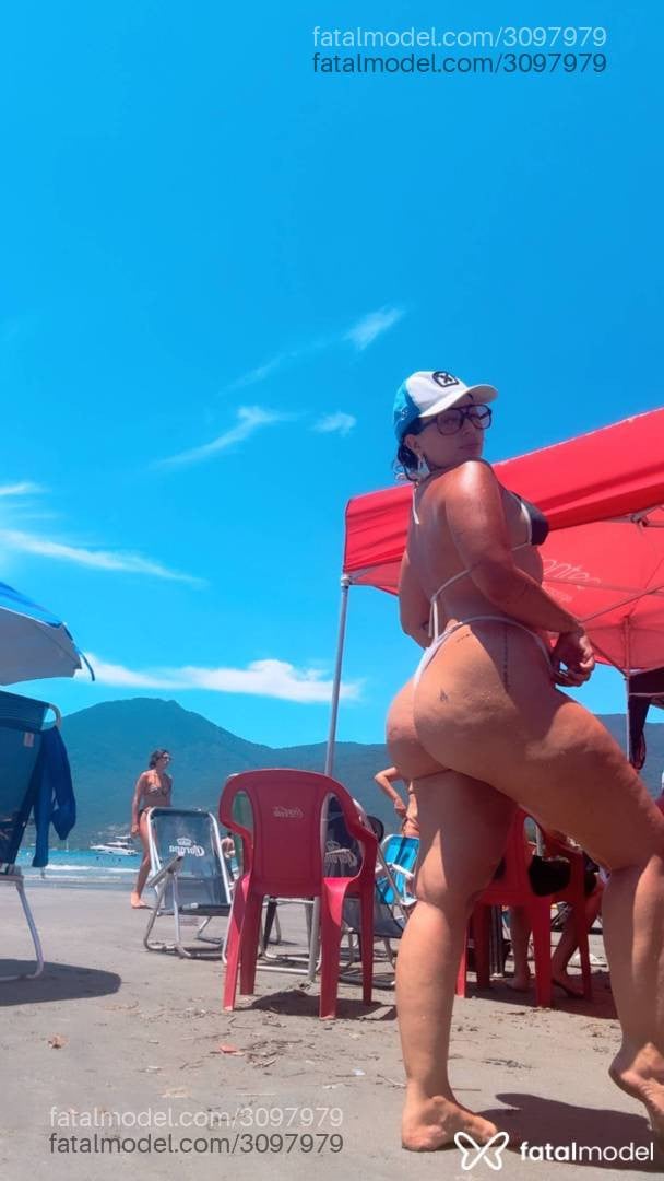 Acompanhante mulher com cabelo castanho de olhos castanhos em Virtual - Morena