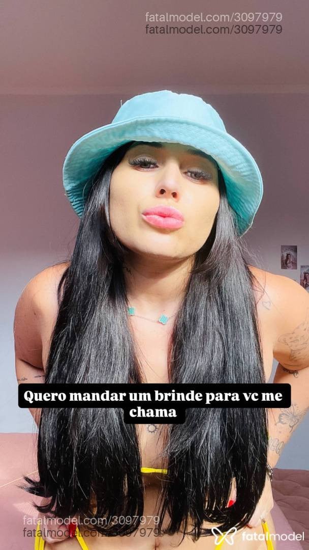 Acompanhante mulher com cabelo castanho de olhos castanhos - Morena