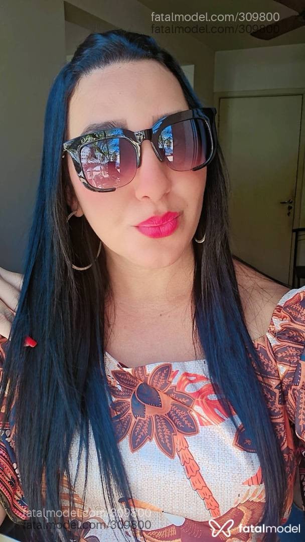 Acompanhante mulher trans morena (o) de olhos castanhos em Ribeirão Preto - Clara