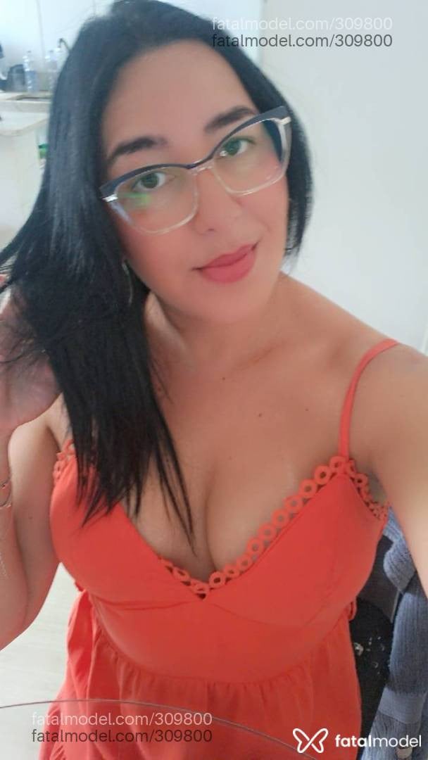 Acompanhante mulher trans morena (o) de olhos castanhos em Ribeirão Preto - Clara