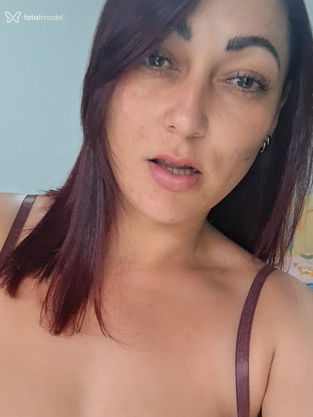 Acompanhante mulher morena (o) de olhos castanhos - Erika Gomes