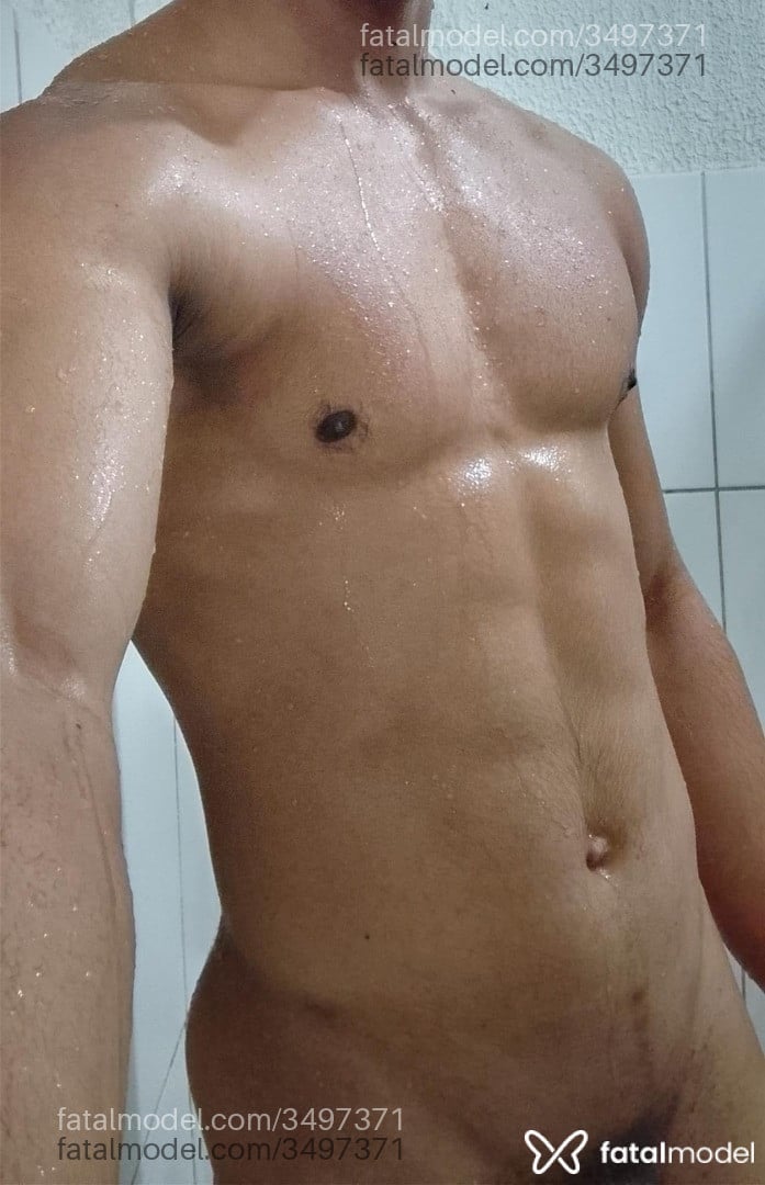 Acompanhante homem morena (o) de olhos castanhos - Lucas