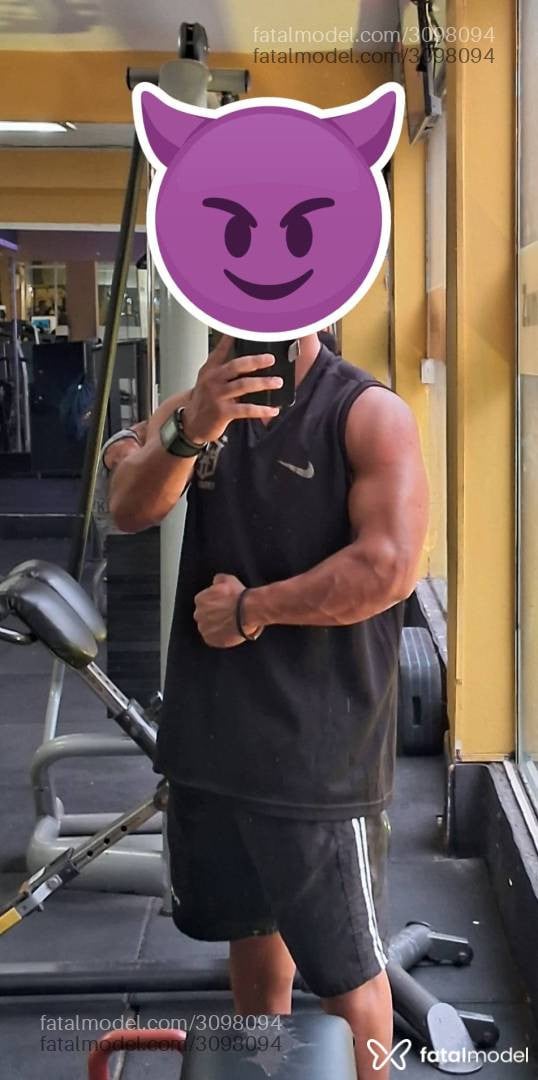 Acompanhante homem morena (o) de olhos castanhos em Rio de Janeiro - Cris Montel