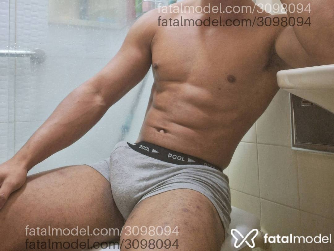 Acompanhante homem morena (o) de olhos castanhos em Rio de Janeiro - Cris Montel