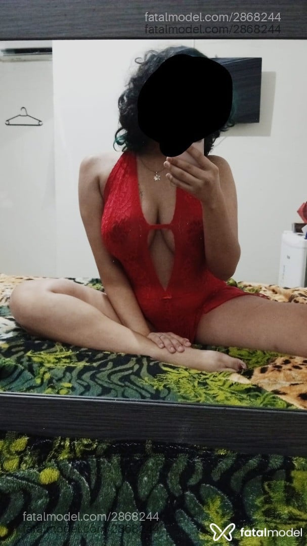 Acompanhante mulher morena (o) de olhos castanhos - Ane Acompanhante mulher morena (o) de olhos castanhos - Ane