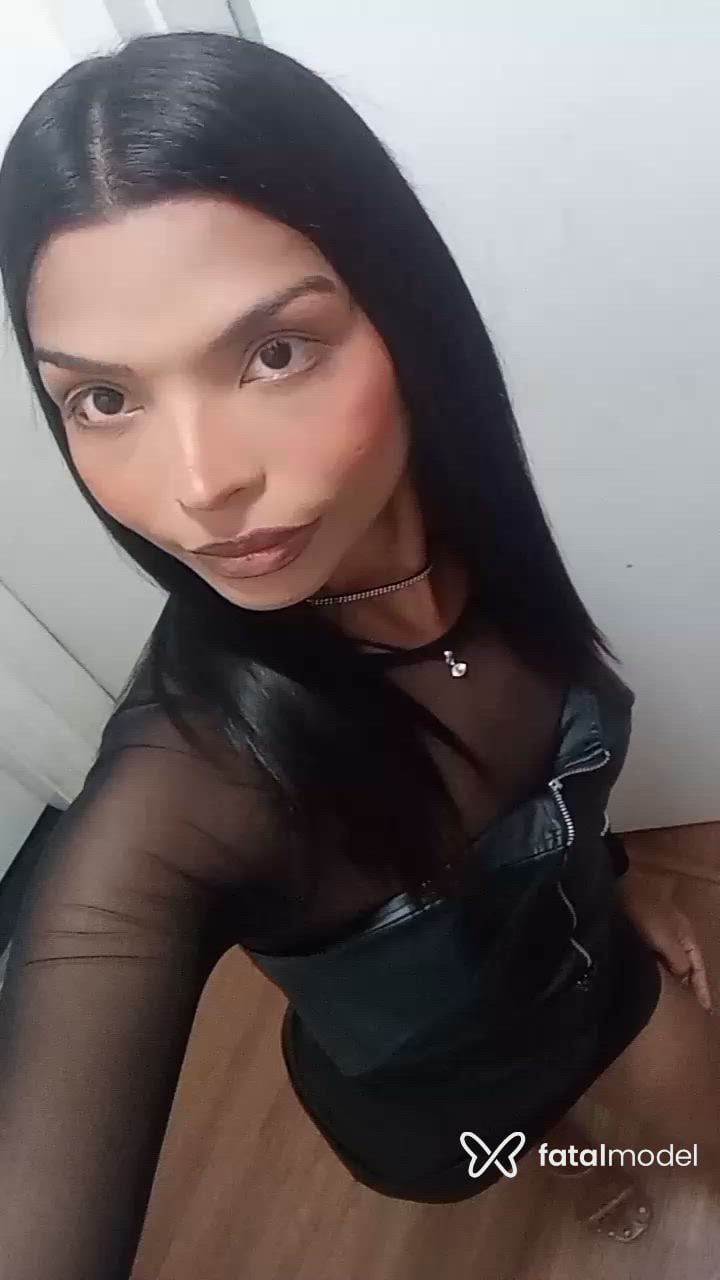 Acompanhante mulher trans morena (o) de olhos pretos - Luasecreta Acompanhante mulher trans morena (o) de olhos pretos - Luasecreta
