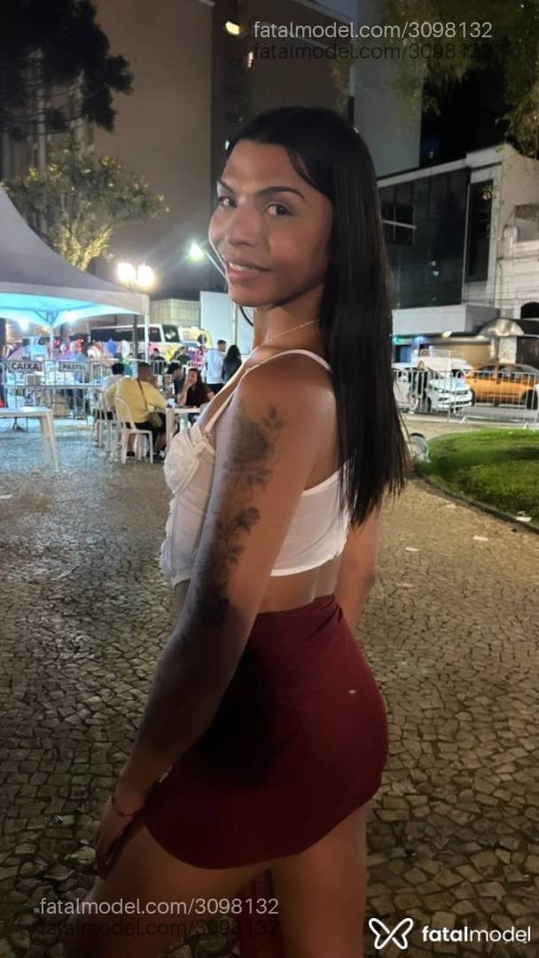 Acompanhante mulher trans morena (o) de olhos pretos - Luasecreta