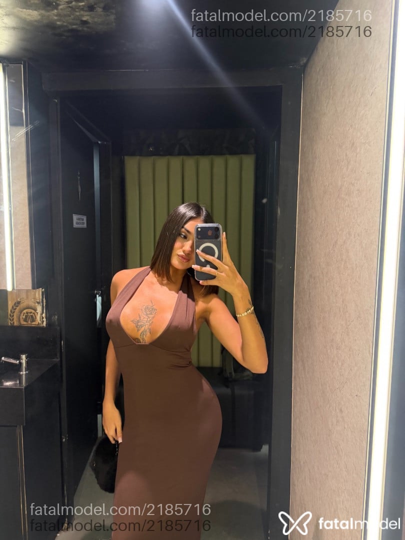 Acompanhante mulher com cabelo castanho de olhos castanhos - Mia Stefler