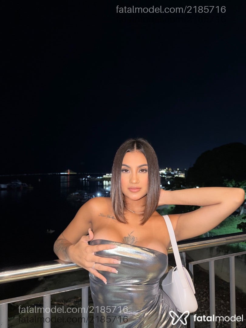 Acompanhante mulher com cabelo castanho de olhos castanhos - Mia Stefler