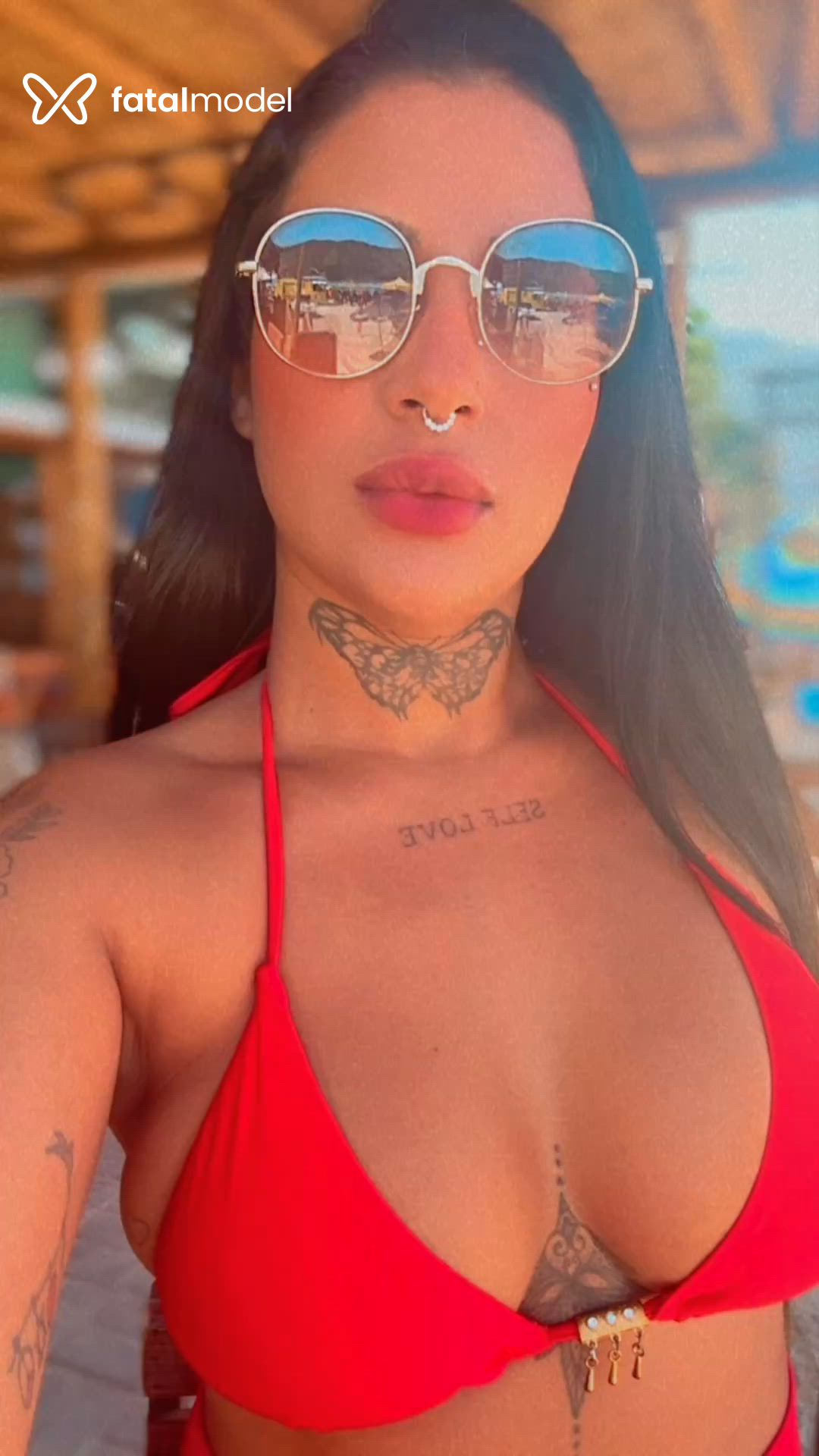 Acompanhante mulher morena (o) de olhos pretos - Eloa