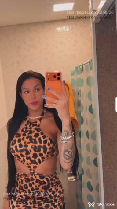 Acompanhante mulher trans morena (o) de olhos verdes em Ribeirão Preto - MELISSA