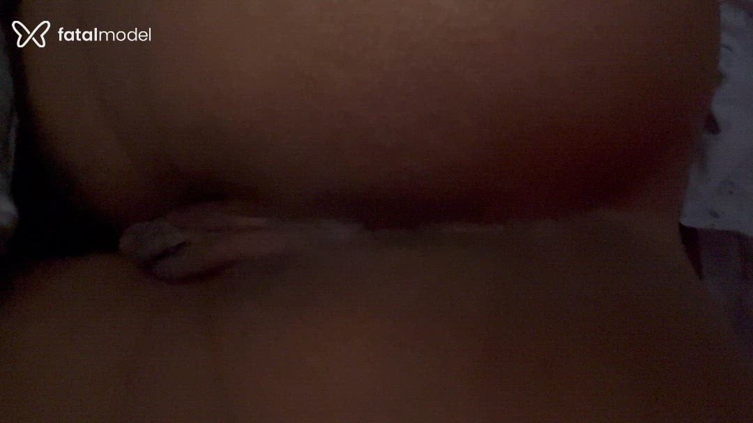 Acompanhante mulher morena (o) de olhos castanhos - Lis Acompanhante mulher morena (o) de olhos castanhos - Lis