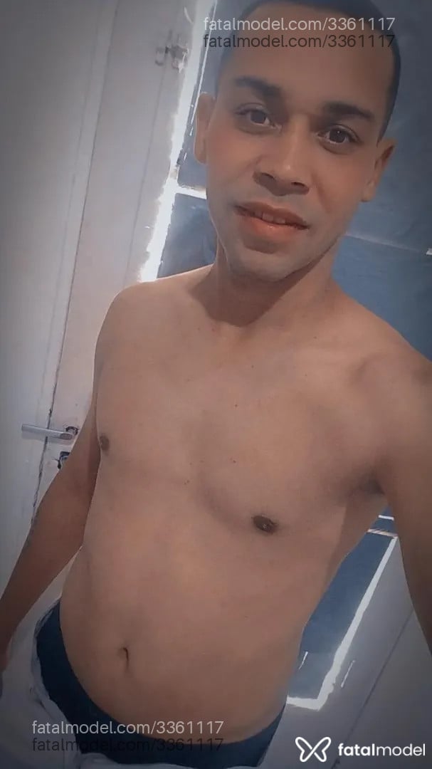 Acompanhante homem morena (o) de olhos mel - Eliii Acompanhante homem morena (o) de olhos mel - Eliii