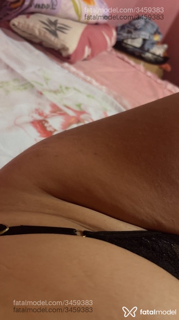 Acompanhante mulher morena (o) de olhos castanhos - Pricila Acompanhante mulher morena (o) de olhos castanhos - Pricila