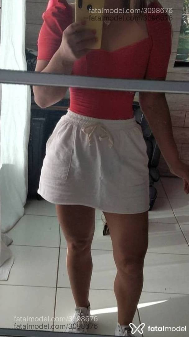 Acompanhante mulher loira (o) de olhos castanhos em Florianópolis Acompanhante mulher loira (o) de olhos castanhos em Florianópolis - Bruna