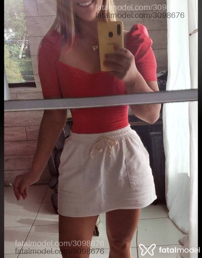 Acompanhante mulher loira (o) de olhos castanhos em Florianópolis - Bruna