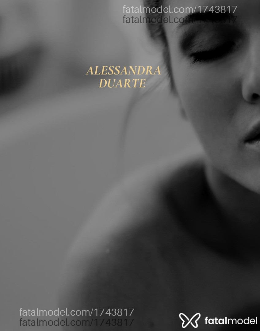Acompanhante mulher com cabelo castanho de olhos castanhos - Alessandra Duarte