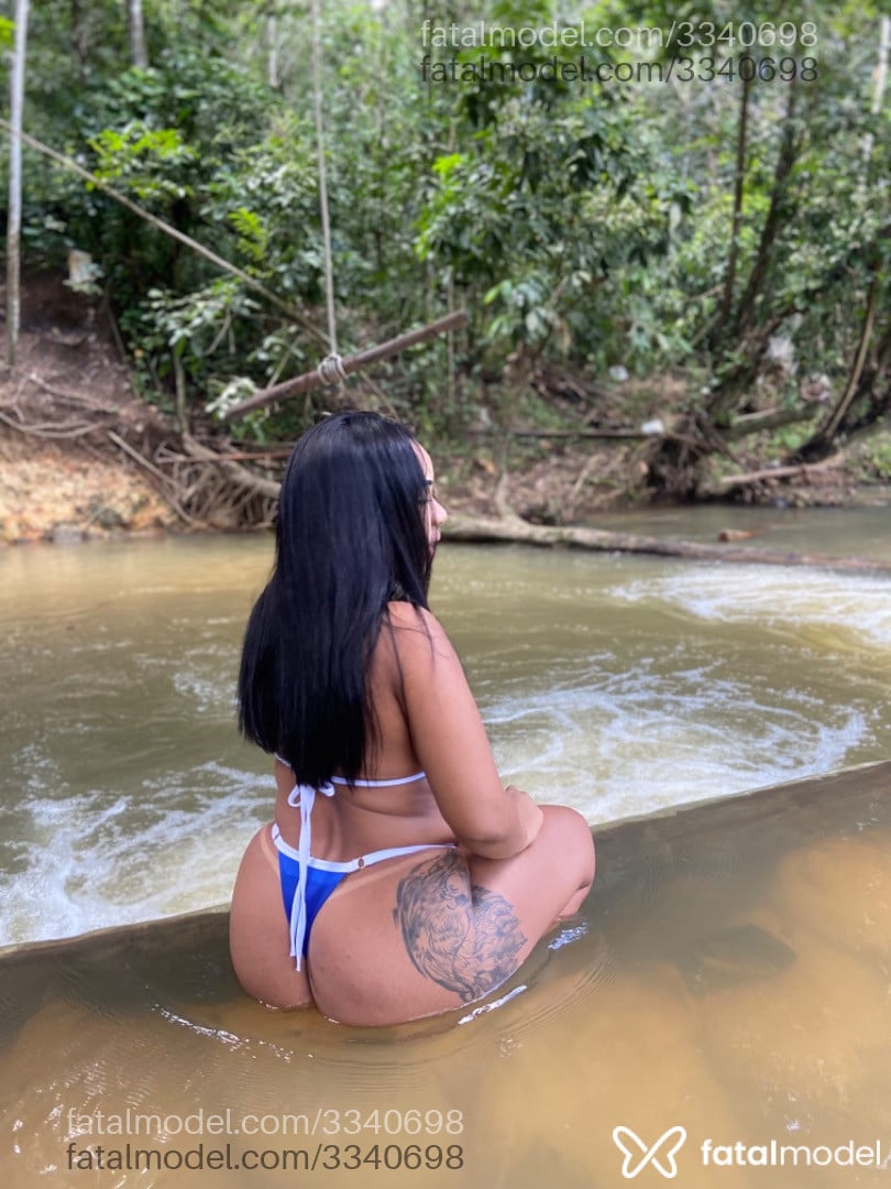 Acompanhante mulher morena (o) de olhos castanhos - Mara Oliver Acompanhante mulher morena (o) de olhos castanhos - Mara Oliver