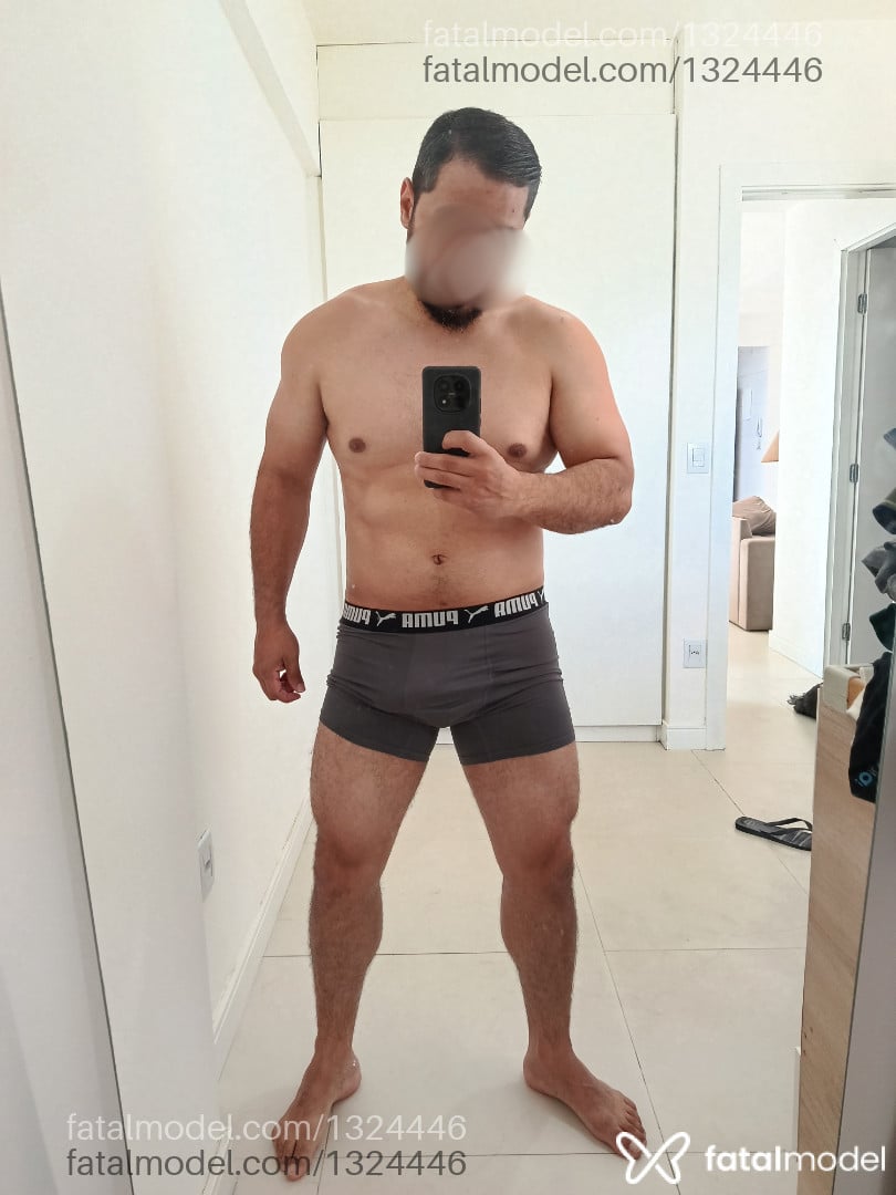 Acompanhante homem morena (o) de olhos castanhos - Indio