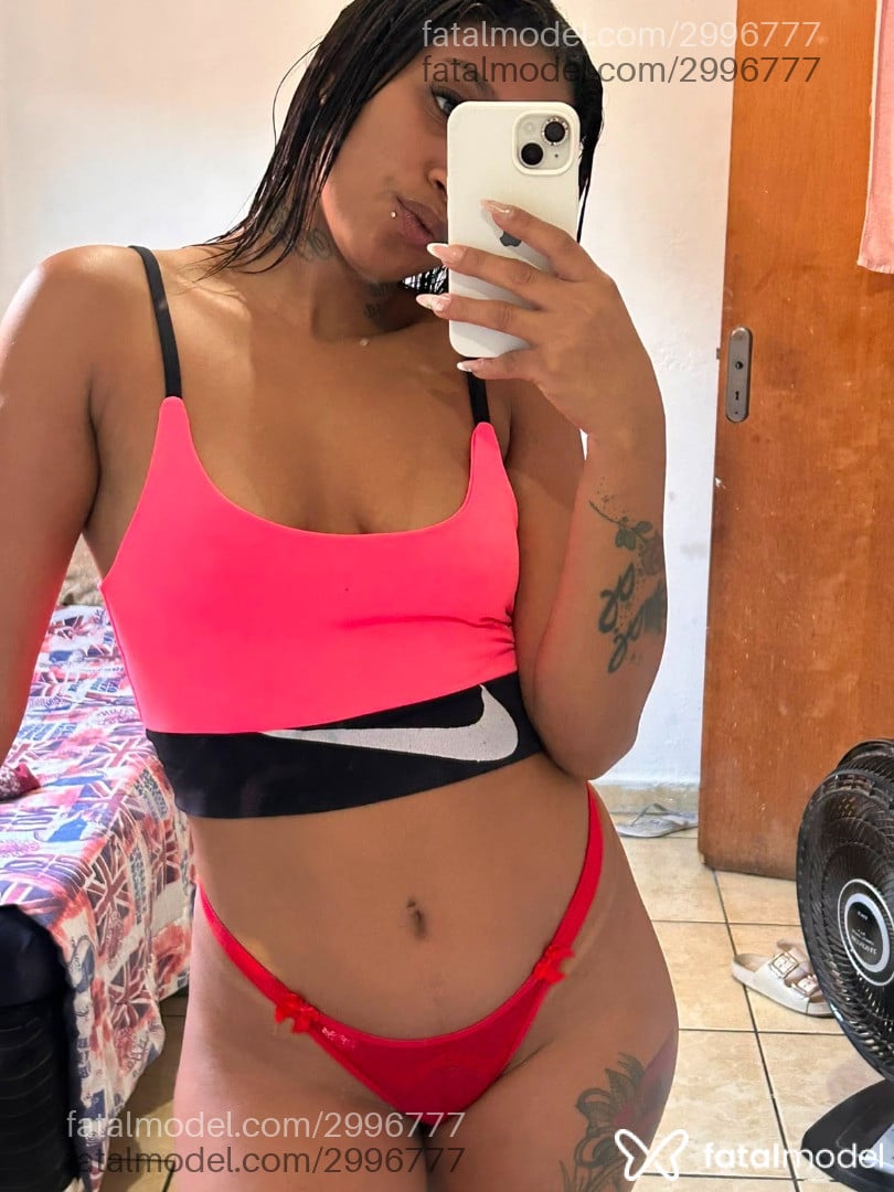 Acompanhante mulher morena (o) de olhos castanhos - Kary Kauane