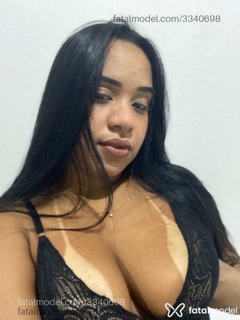 Acompanhante mulher morena (o) de olhos castanhos - Mara Oliver