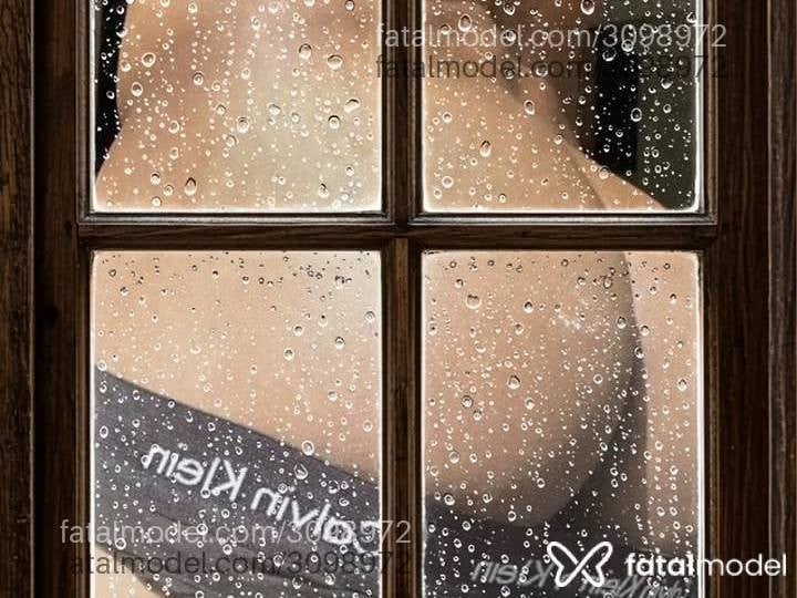 Acompanhante homem loira (o) de olhos verdes - Menortatuado