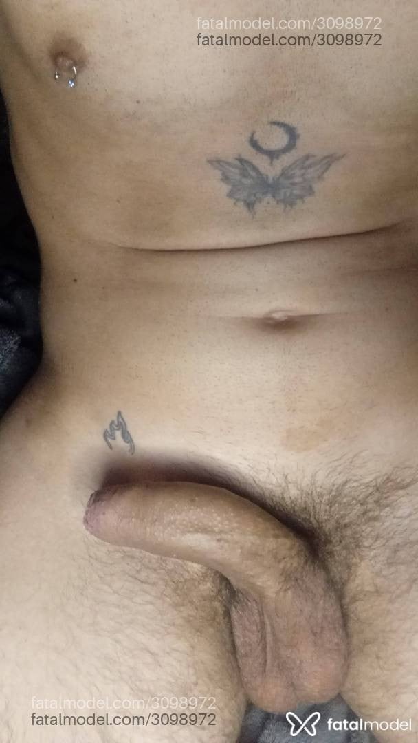 Acompanhante homem loira (o) de olhos verdes - Menortatuado