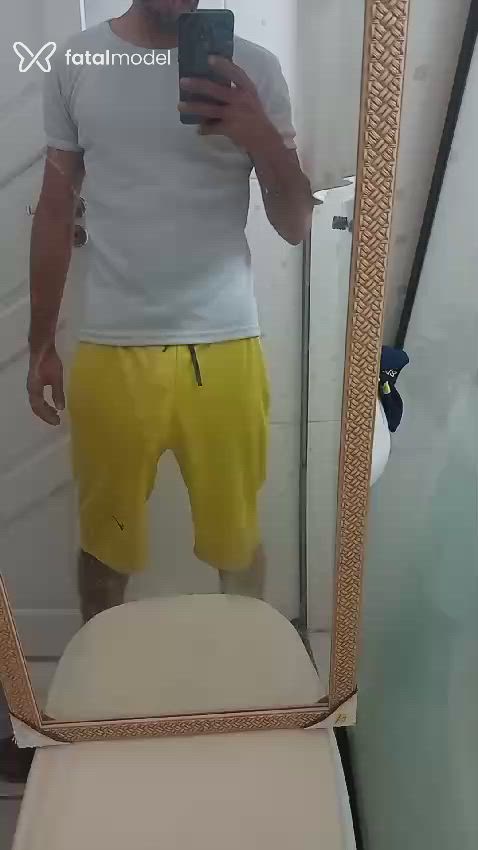 Acompanhante homem com cabelo castanho de olhos mel - Dan Lisboa Acompanhante homem com cabelo castanho de olhos mel - Dan Lisboa