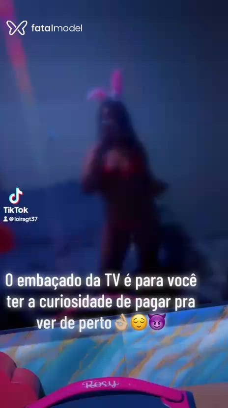 Acompanhante mulher loira (o) de olhos pretos - Rosy Souza Acompanhante mulher loira (o) de olhos pretos - Rosy Souza