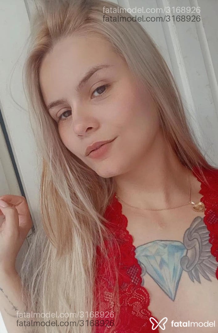 Acompanhante mulher loira (o) de olhos castanhos - Yasmin Perez