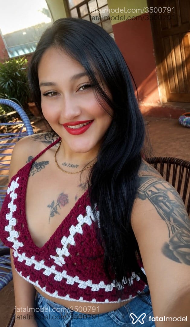 Acompanhante mulher morena (o) de olhos mel - Brenda