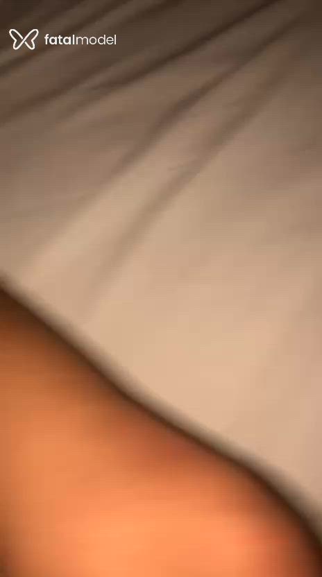 Acompanhante mulher trans com cabelo castanho de olhos castanhos - Maya Miller Acompanhante mulher trans com cabelo castanho de olhos castanhos - Maya Miller