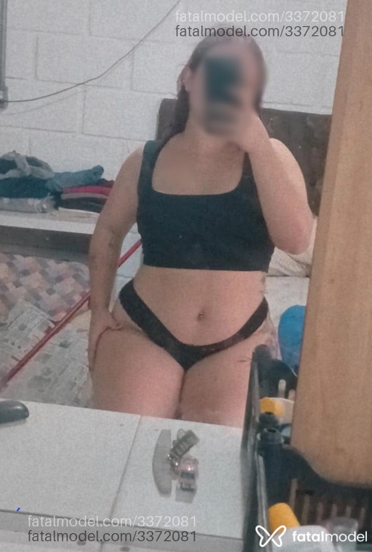 Acompanhante mulher com cabelo castanho de olhos mel - Vitoria