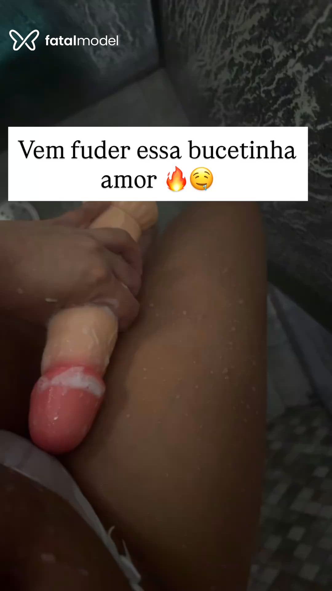 Acompanhante mulher morena (o) de olhos pretos - Julieta
