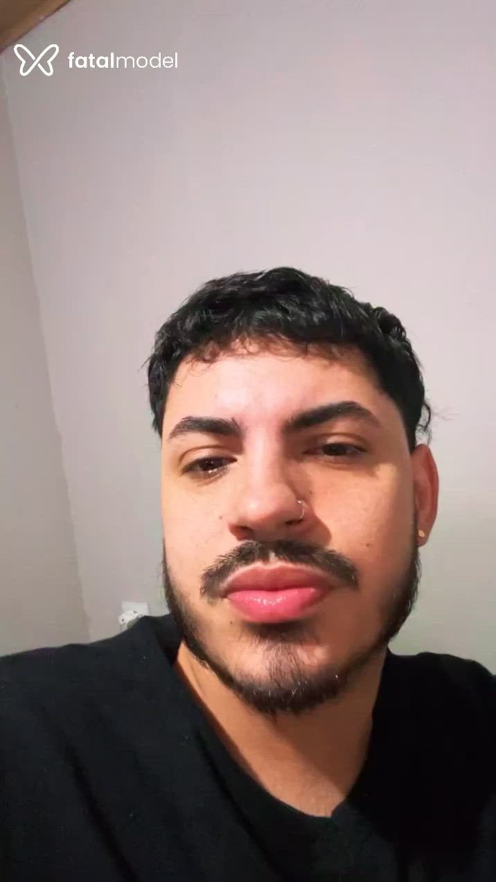 Acompanhante homem morena (o) de olhos mel - Vinicius