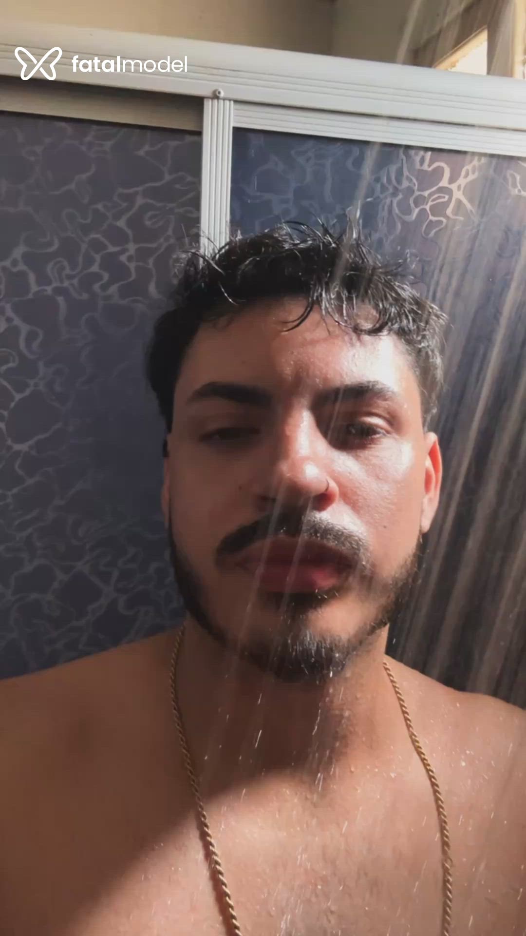 Acompanhante homem morena (o) de olhos mel - Vinicius