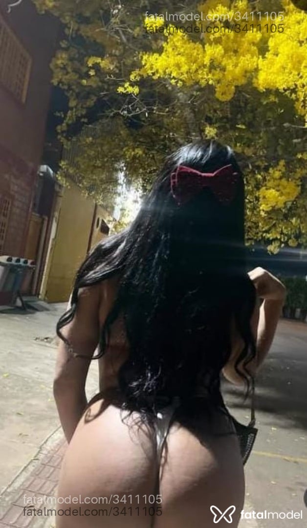 Acompanhante mulher trans morena (o) de olhos mel - Kimberlly