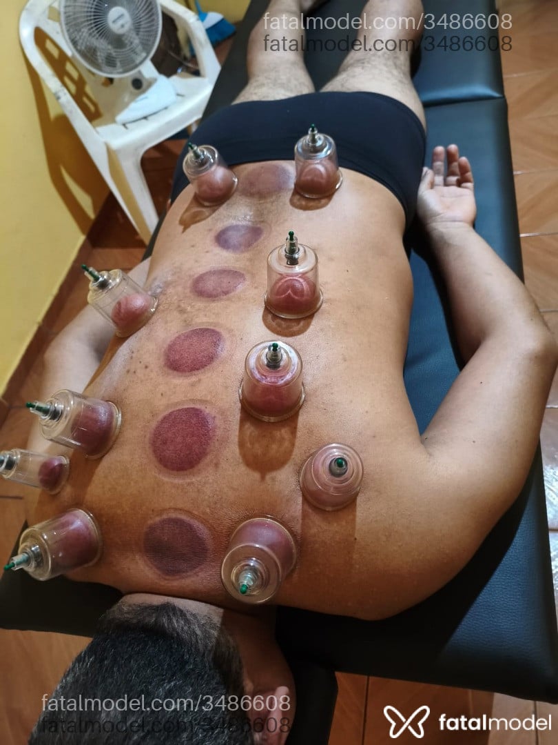 Acompanhante homem com cabelo castanho de olhos pretos - Kauã Santos massot Acompanhante homem com cabelo castanho de olhos pretos - Kauã Santos massot