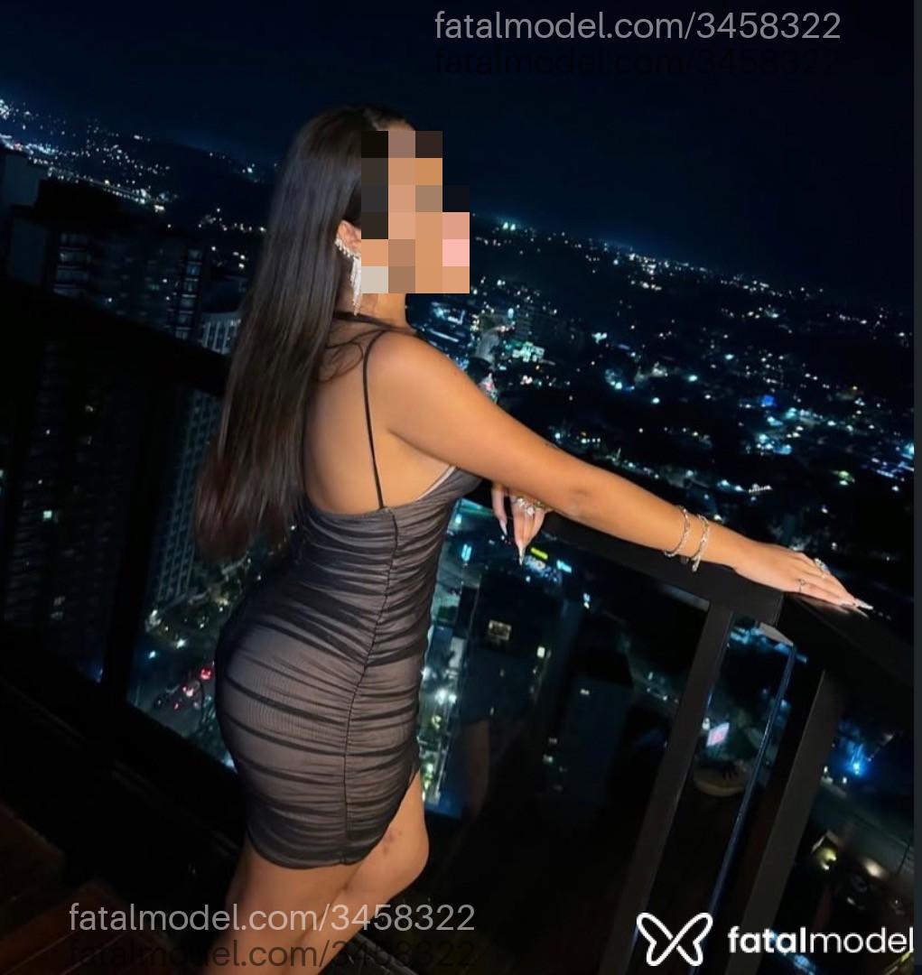 Acompanhante mulher com cabelo castanho de olhos castanhos - Bianca Carolaine