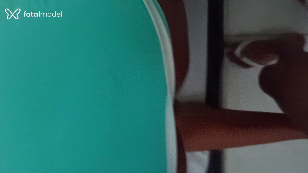 Acompanhante homem loira (o) de olhos castanhos - Taviinho