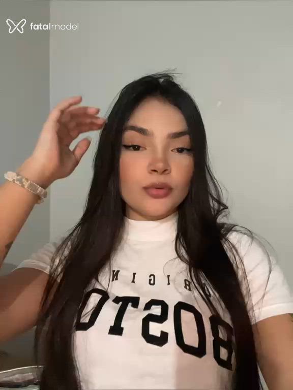 Acompanhante mulher morena (o) de olhos castanhos - Beatryz