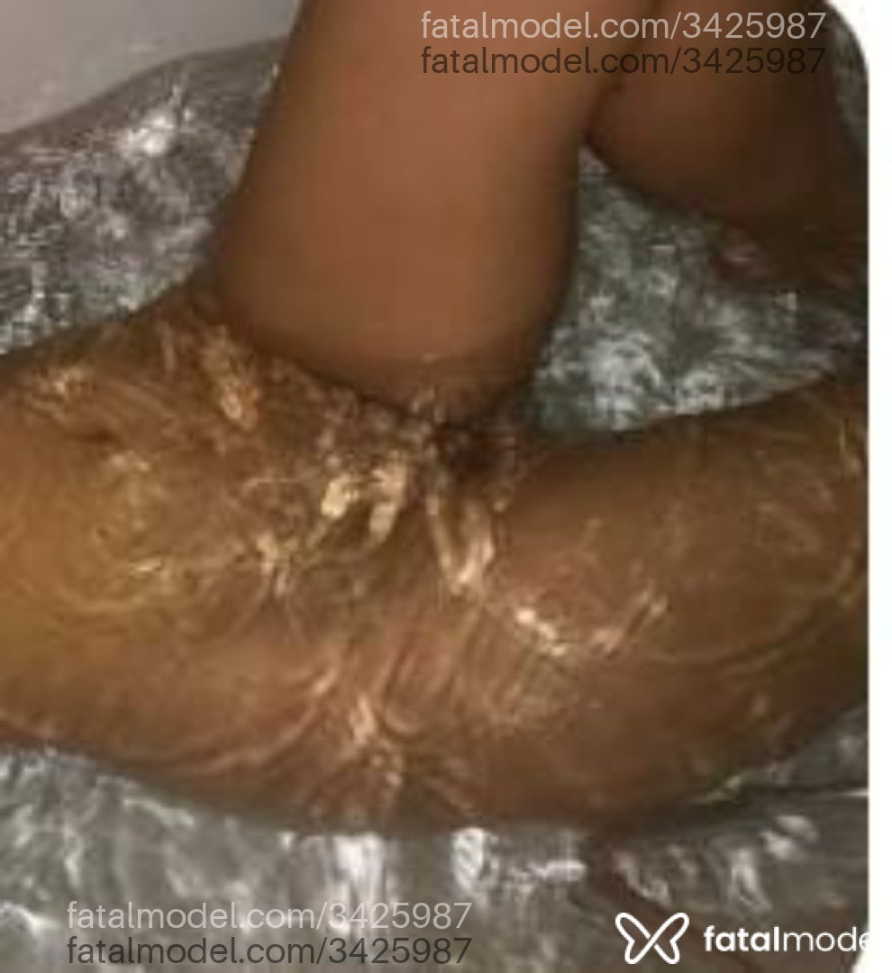 Acompanhante mulher morena (o) de olhos castanhos - Thalita