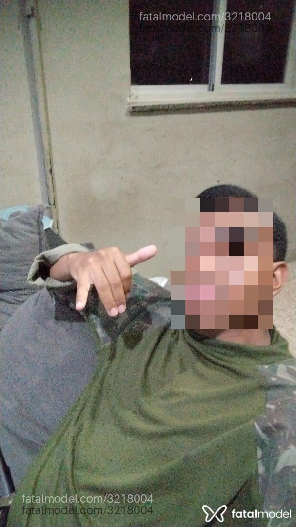 Acompanhante homem morena (o) de olhos pretos - João Guilherme