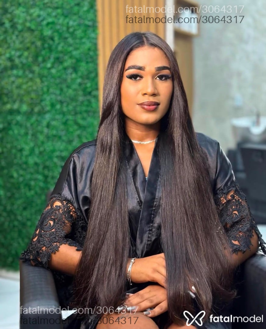 Acompanhante mulher trans morena (o) de olhos pretos - Eduarda Reis Acompanhante mulher trans morena (o) de olhos pretos - Eduarda Reis