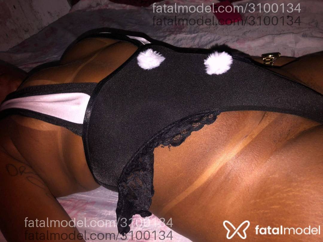 Acompanhante mulher com cabelo castanho de olhos pretos em Catu - Kailane