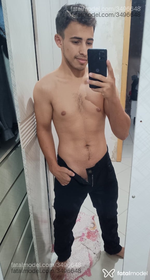Acompanhante homem com cabelo castanho de olhos castanhos - Natanael Matheus