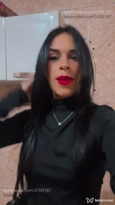 Acompanhante mulher morena (o) de olhos pretos em Nerópolis Acompanhante mulher morena (o) de olhos pretos em Nerópolis - Emilly