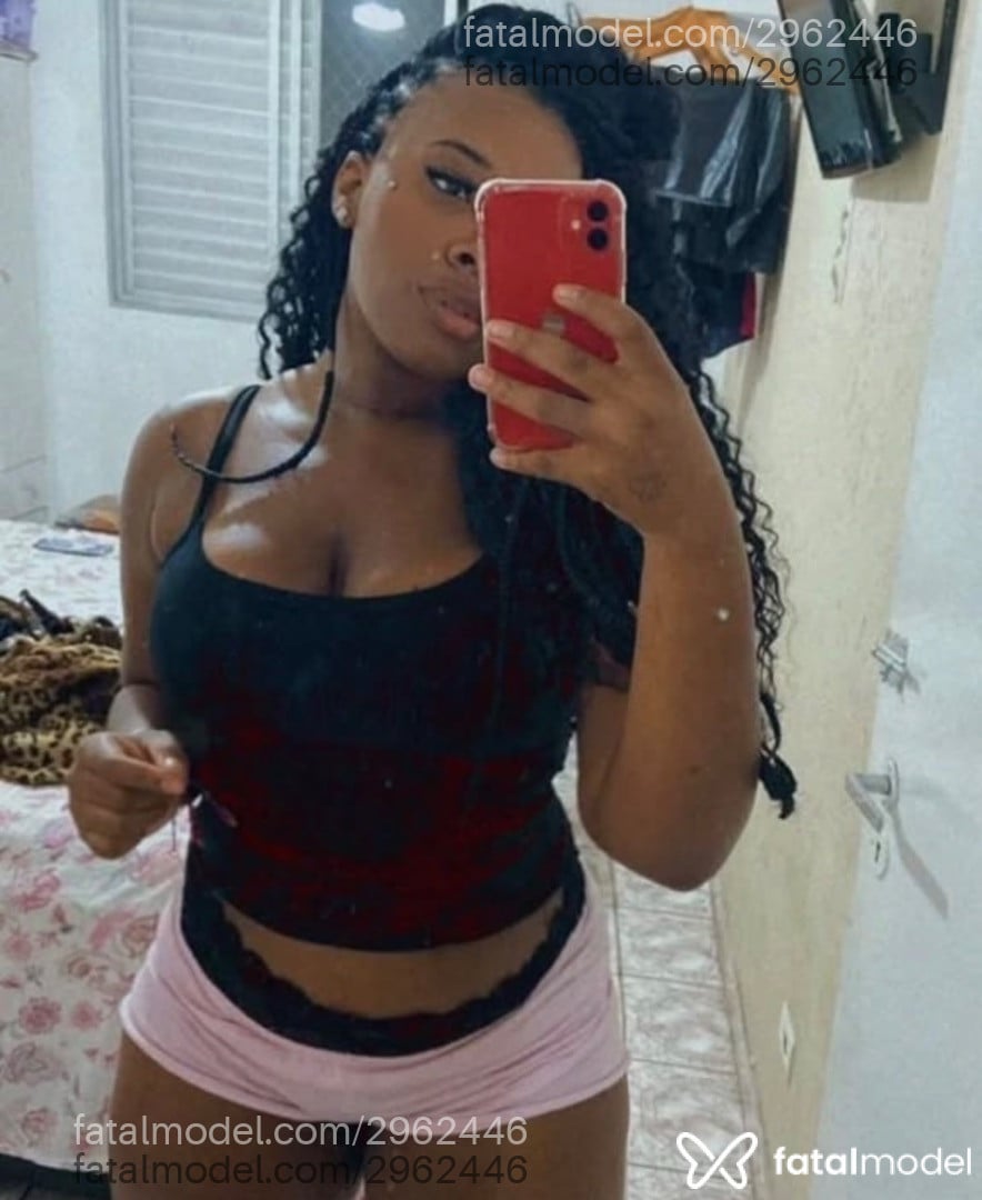 Acompanhante mulher morena (o) de olhos castanhos - Bárbara